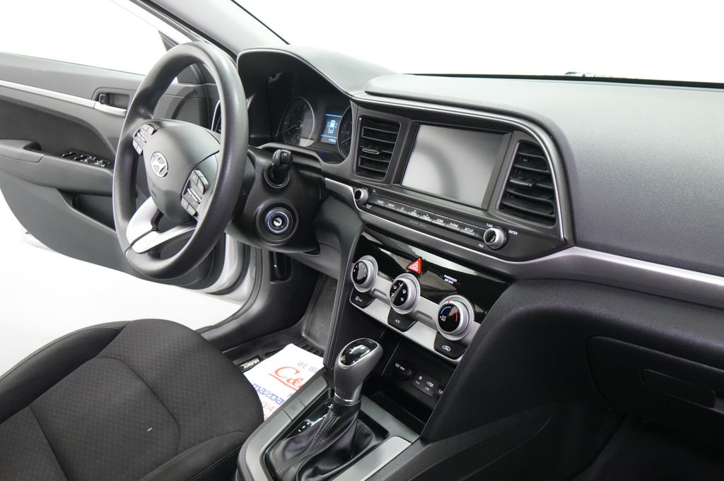 2019 Hyundai Elantra SEL - Photo 27
