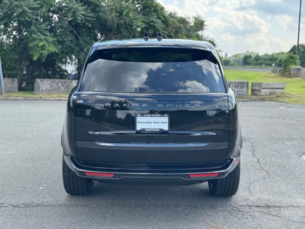 New 2027 Land Rover Range Rover P400 SE 7 Seat SUV