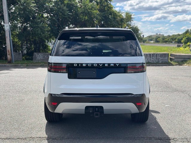 New 2025 Land Rover Discovery Metropolitan Edition SUV