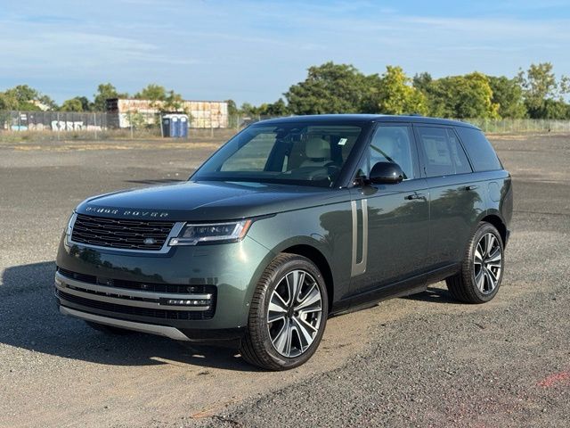 New 2026 Land Rover Range Rover Plug-In Hybrid SE SUV