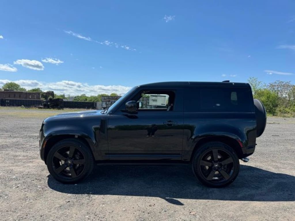 New 2024 Land Rover Defender 90 V8 SUV