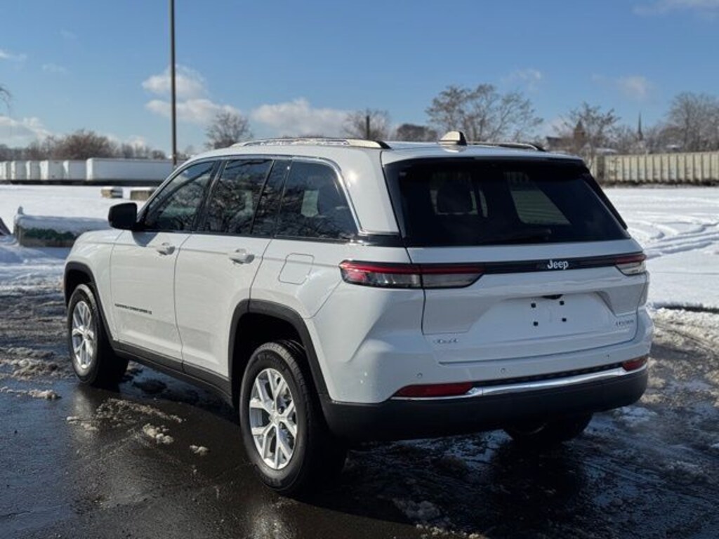 Used 2023 Jeep Grand Cherokee Limited SUV
