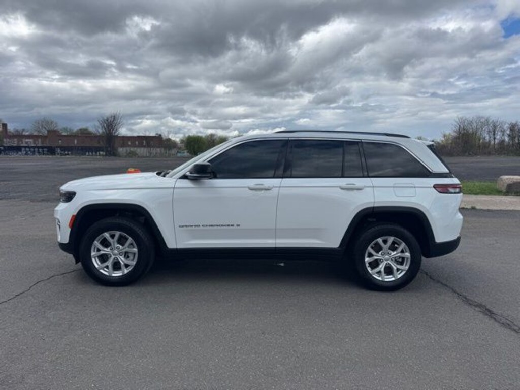 Used 2023 Jeep Grand Cherokee Limited SUV