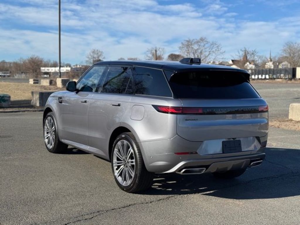 New 2025 Land Rover Range Rover Sport Plug-in Hybrid Dynamic SE SUV