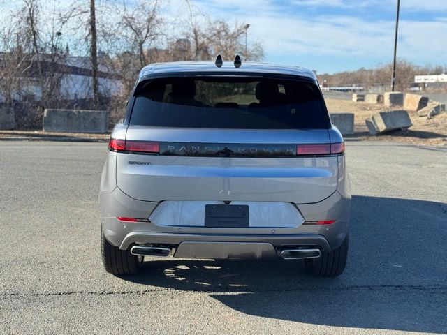 New 2025 Land Rover Range Rover Sport Plug-in Hybrid Dynamic SE SUV
