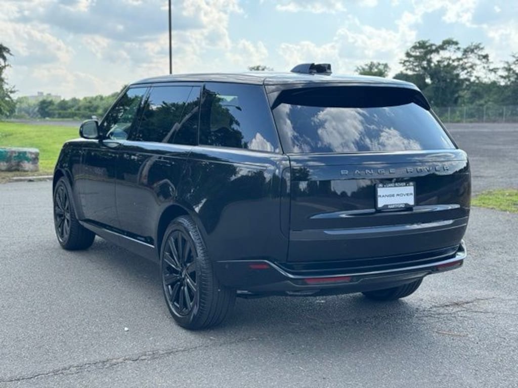 New 2027 Land Rover Range Rover P400 SE 7 Seat SUV