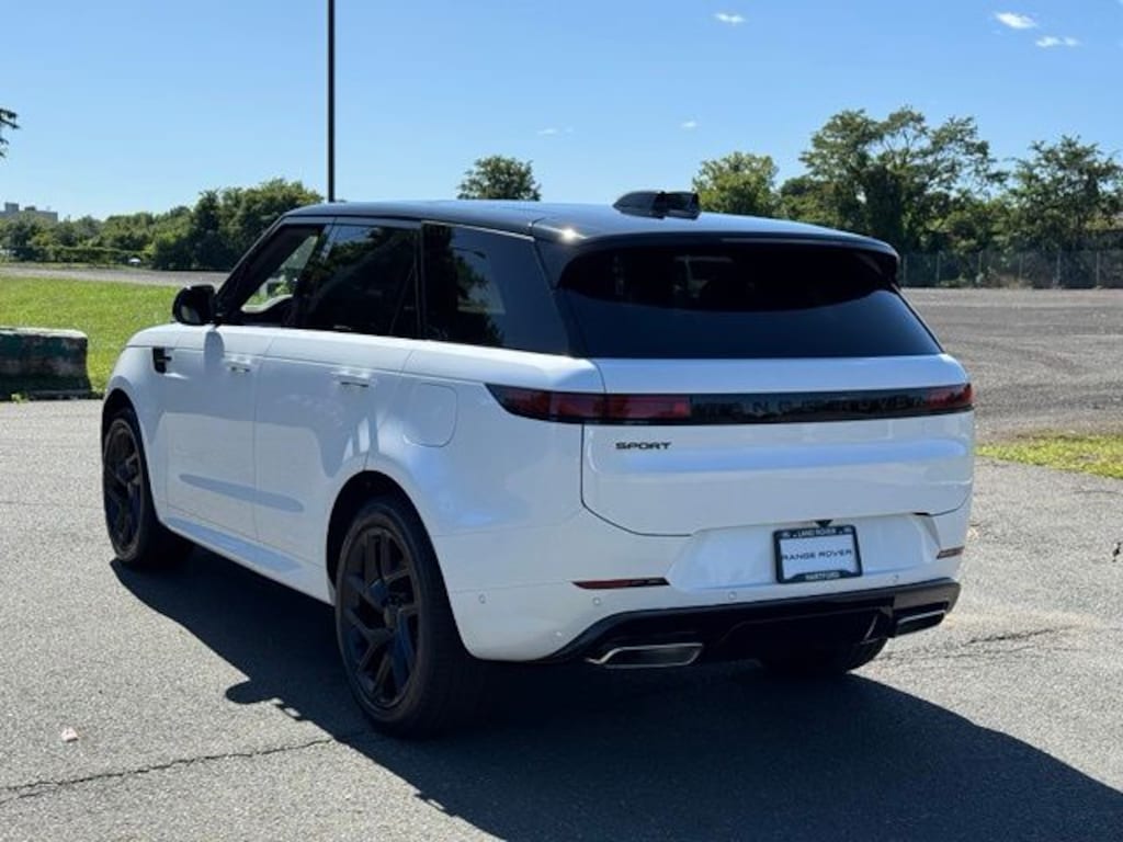 New 2027 Land Rover Range Rover Sport Plug-in Hybrid P550e Battersea Edition SUV