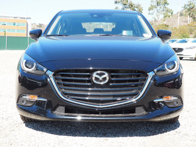 New 2018 Mazda Mazda3 Grand Touring Hatchback