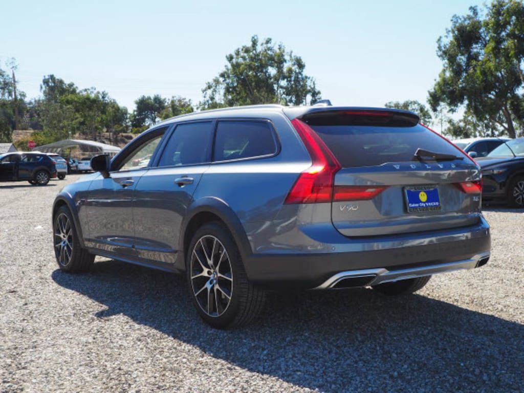 Certified 2017 Volvo V90 Cross Country T6 AWD Wagon