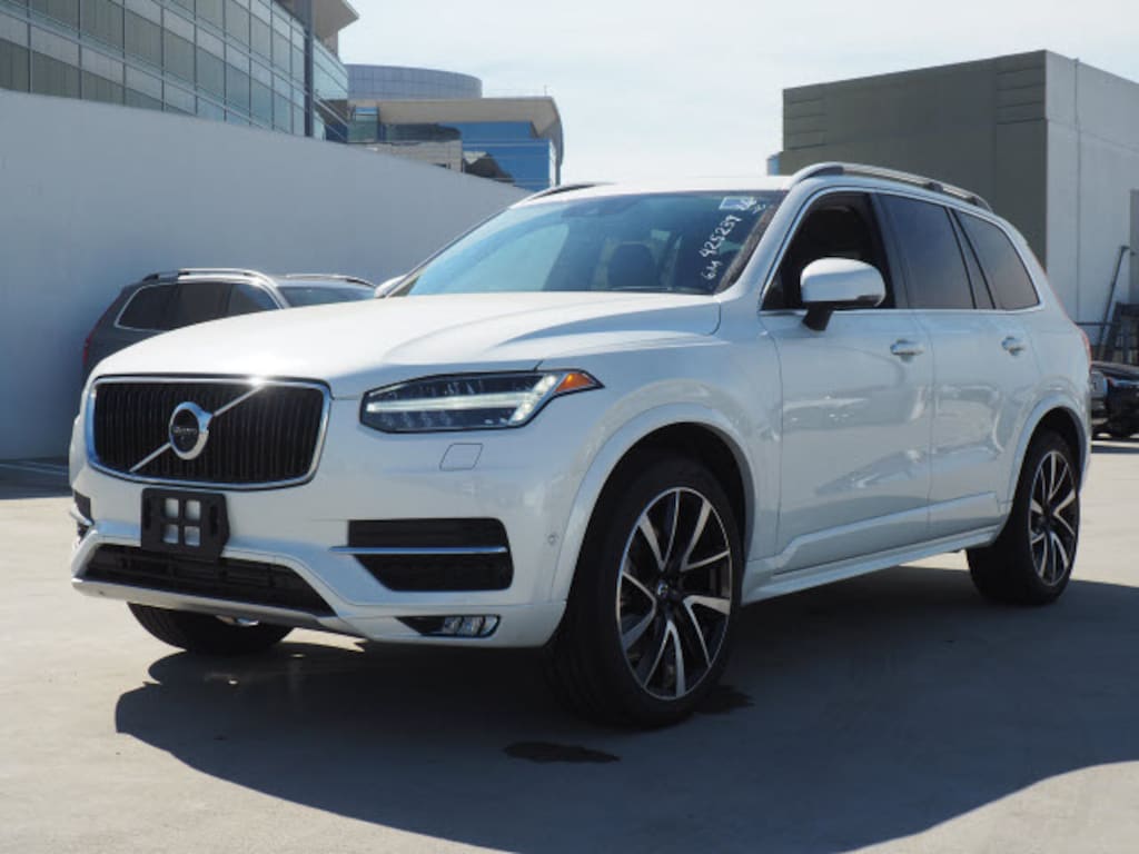 Used 2019 Volvo XC90 T6 Momentum SUV