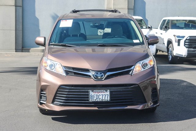 Certified 2018 Toyota Sienna LE 7 Passenger Auto Access Seat Van Passenger Van