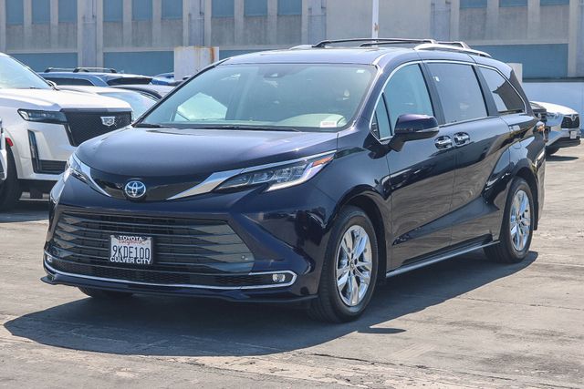 Certified 2024 Toyota Sienna Limited 7 Passenger Van Passenger Van