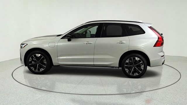 New 2026 Volvo XC60 plug-in hybrid T8 Plus SUV