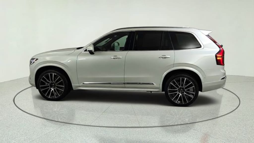 New 2026 Volvo XC90 B6 Plus 7-Seater SUV