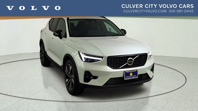 2026 Volvo XC40 B5 Ultra SUV