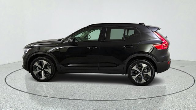 New 2026 Volvo XC40 B5 Plus SUV