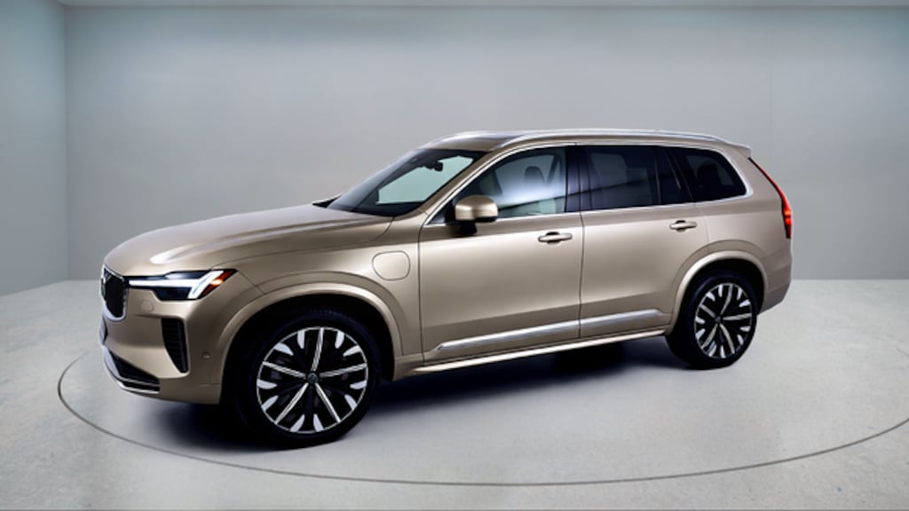 New 2026 Volvo XC90 plug-in hybrid T8 Plus 7-Seater SUV