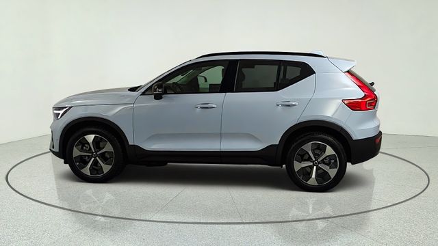 New 2026 Volvo XC40 B5 Plus SUV