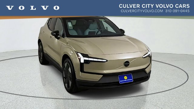 2026 Volvo EX30 Twin Motor Ultra SUV