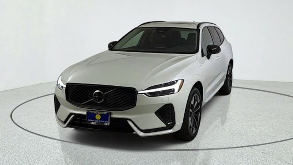 New 2026 Volvo XC60 plug-in hybrid T8 Plus SUV