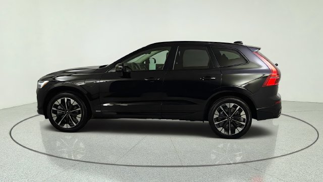 New 2026 Volvo XC60 plug-in hybrid T8 Plus SUV