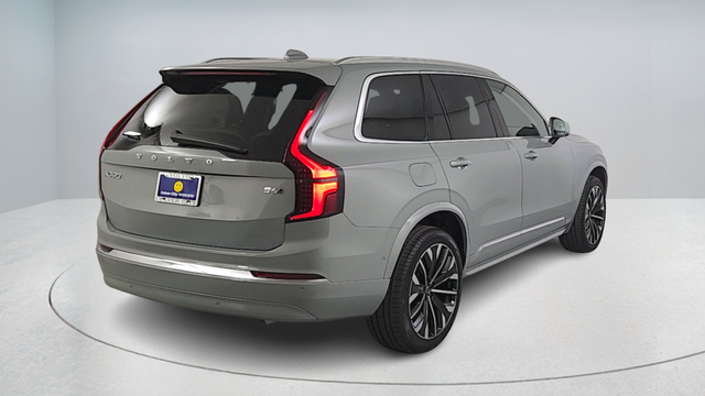 Certified 2026 Volvo XC90 B6 Ultra 7-Seater SUV