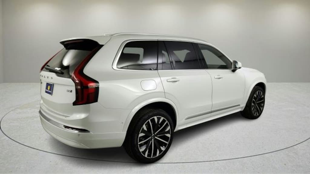 New 2026 Volvo XC90 B6 Plus 7-Seater SUV