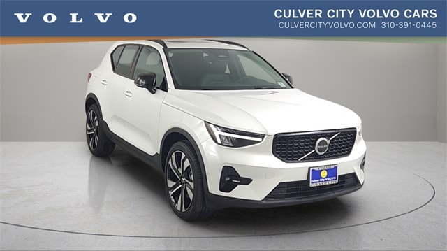 2024 Volvo XC40 Plus
