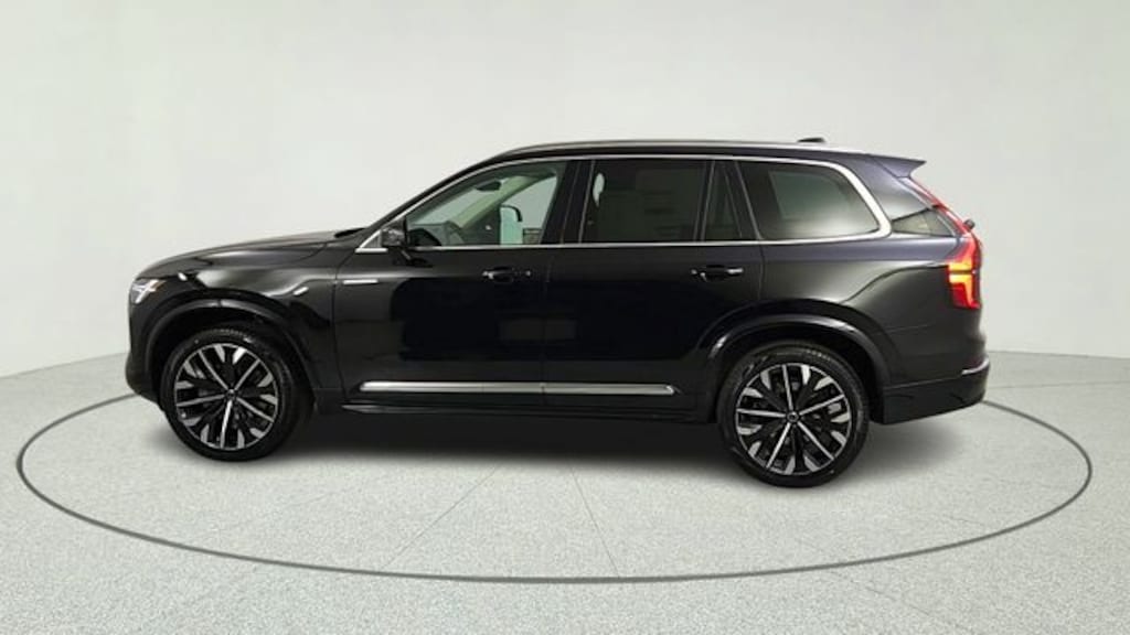 New 2026 Volvo XC90 B6 Plus 7-Seater SUV