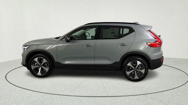 New 2026 Volvo XC40 B5 Plus SUV