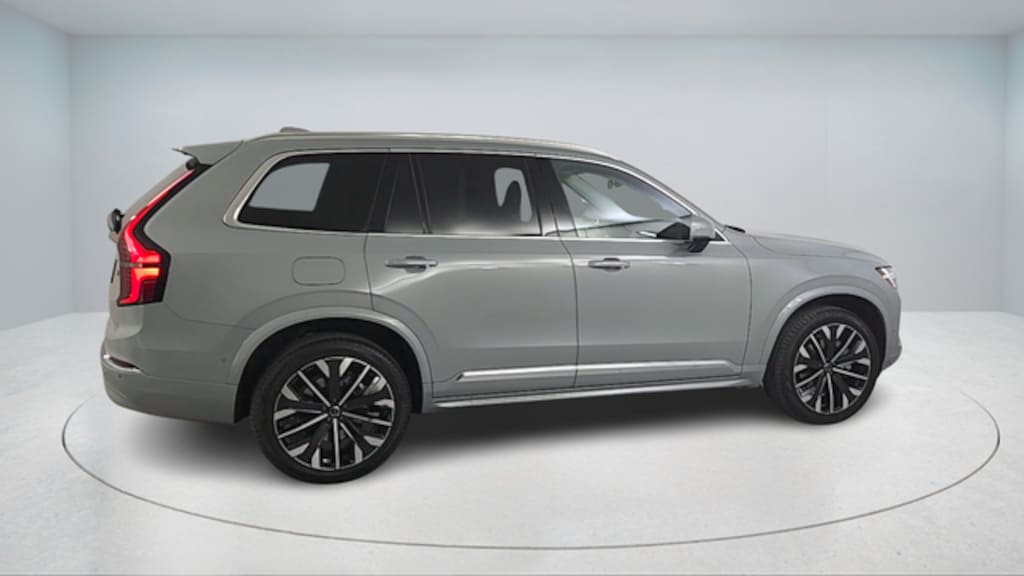 Certified 2026 Volvo XC90 B6 Ultra 7-Seater SUV