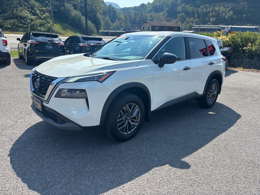 Used 2023 Nissan Rogue S AWD SUV