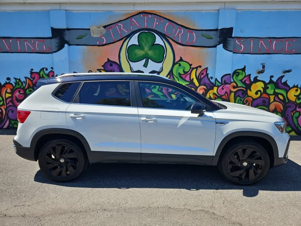 Used 2023 Volkswagen Taos 1.5T SE SUV
