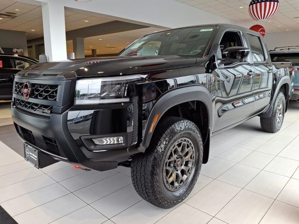 New 2026 Nissan Frontier PRO-4X w/R Package Truck