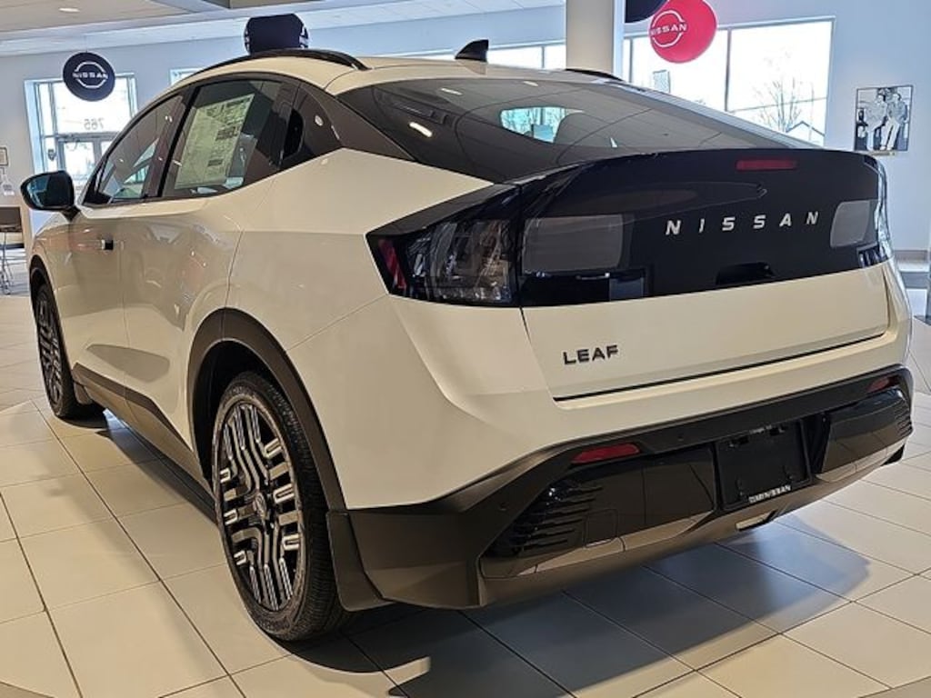 New 2026 Nissan Leaf Platinum+ SUV