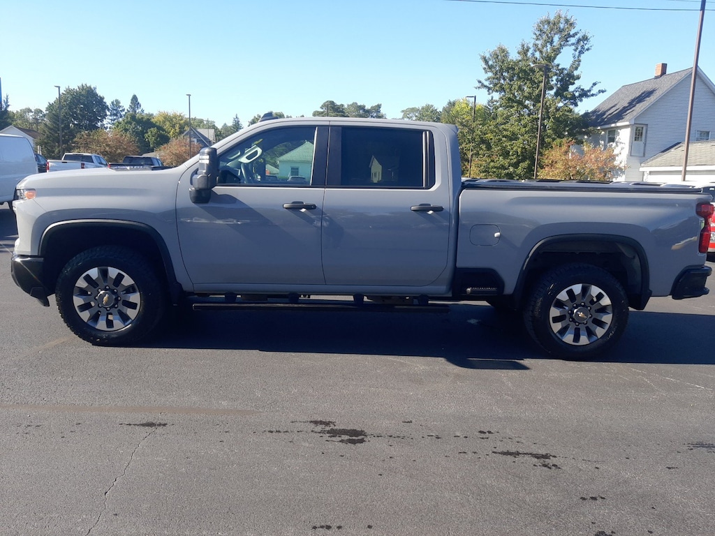 Used 2025 Chevrolet Silverado 2500 HD Custom Truck