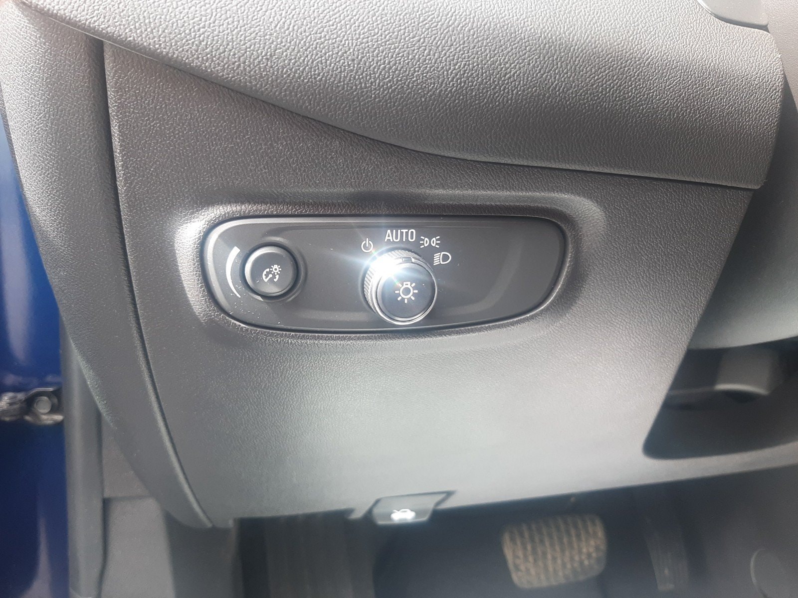 2023 Chevrolet Equinox LT - Photo 28