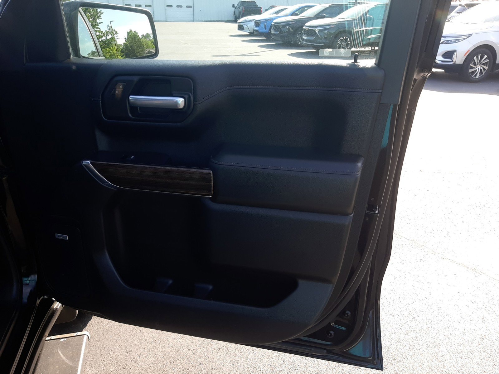 2021 Chevrolet Silverado 1500 RST - Photo 12