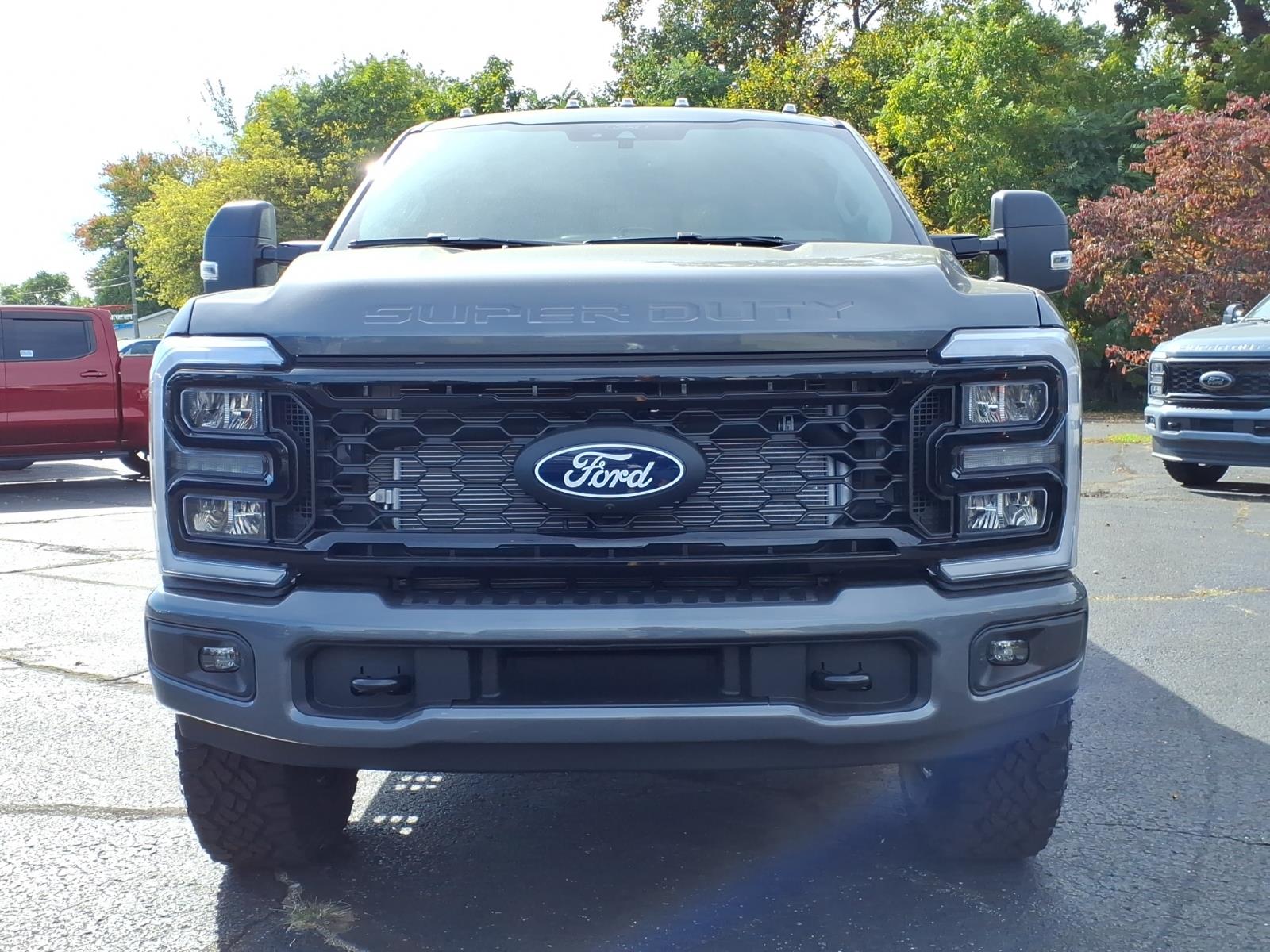 New 2027 Ford F-250 Super Duty XLT 4x4 XLT Crew Cab 6.8 ft. SB Pickup