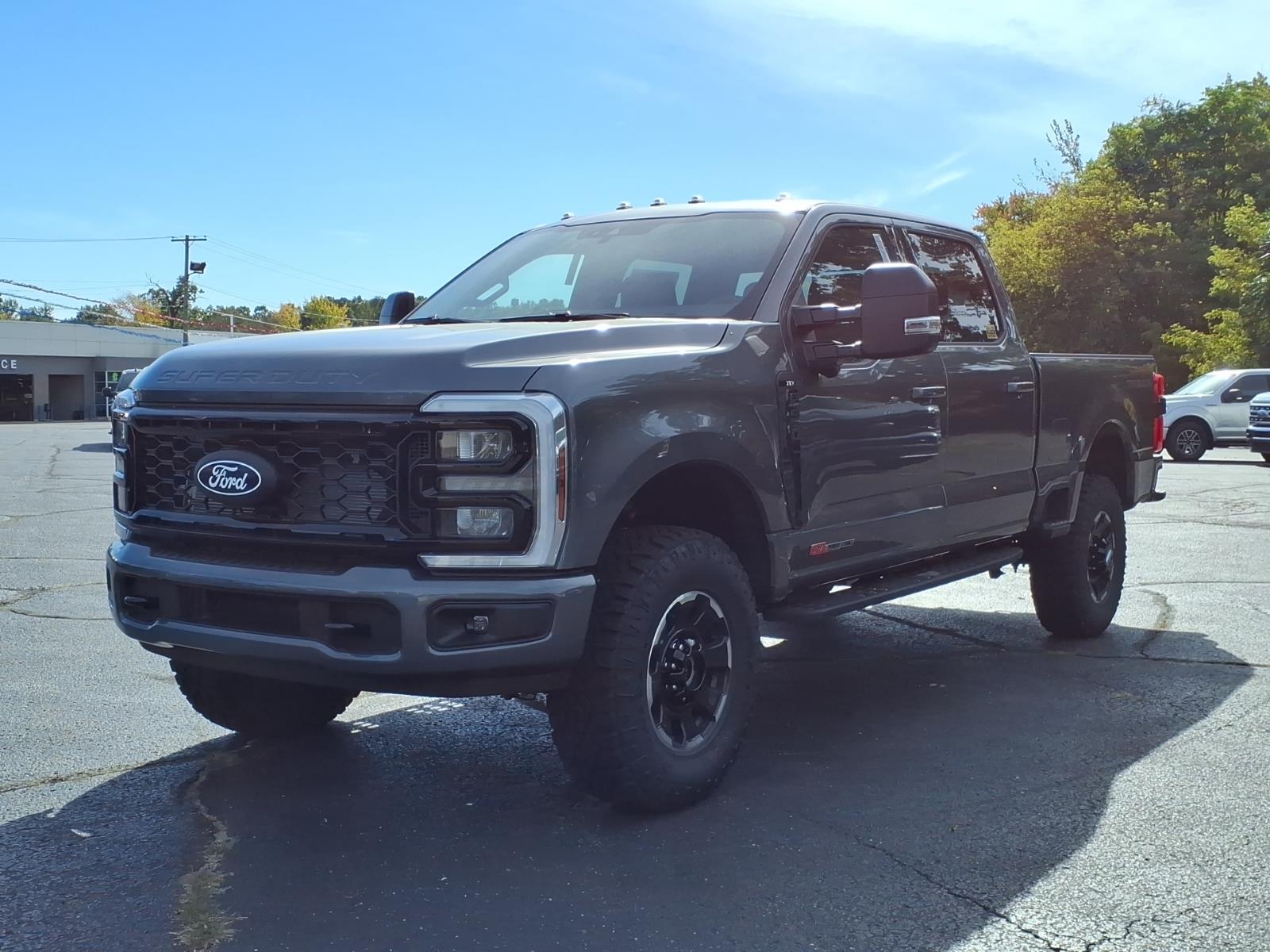 New 2027 Ford F-250 Super Duty XLT 4x4 XLT Crew Cab 6.8 ft. SB Pickup