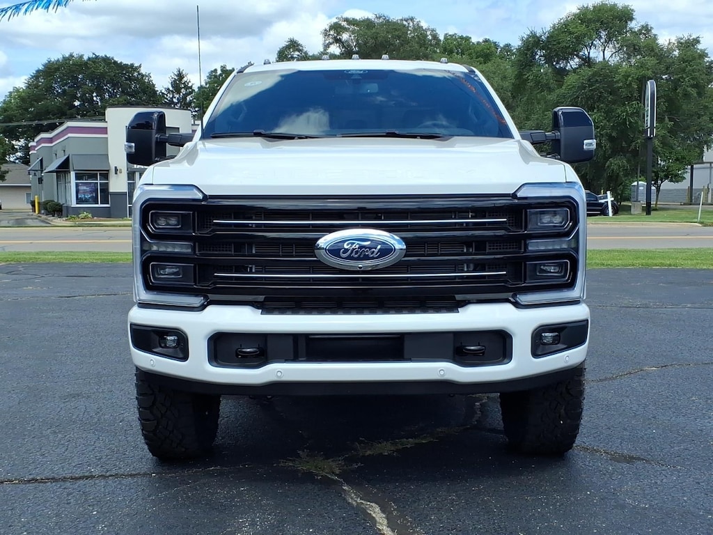 New 2026 Ford F-350 Super Duty Platinum 4x4 Platinum Crew Cab 6.8 ft. SB SRW Pickup