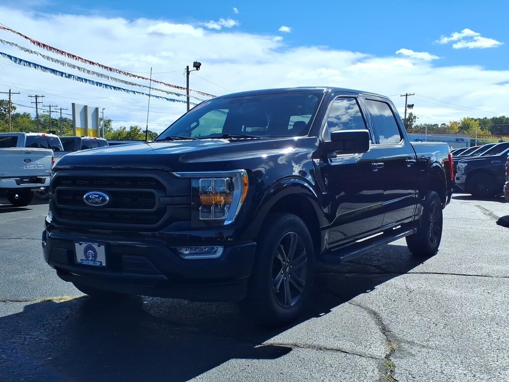 Certified 2022 Ford F-150 XLT 4x4 XLT SuperCrew 5.5 ft. SB