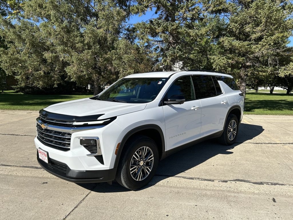 Used 2026 Chevrolet Traverse LT SUV