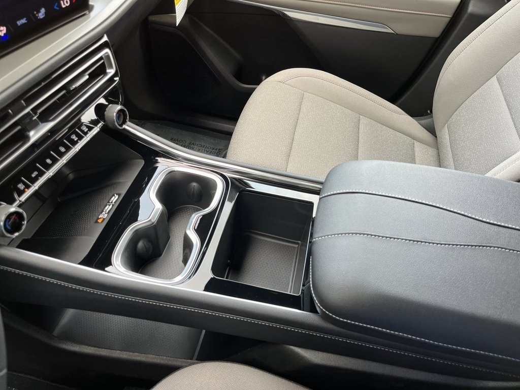 2026 Chevrolet Traverse LT - Photo 20