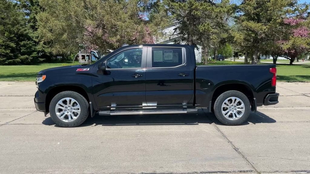2023 Chevrolet Silverado 1500 RST - Photo 5