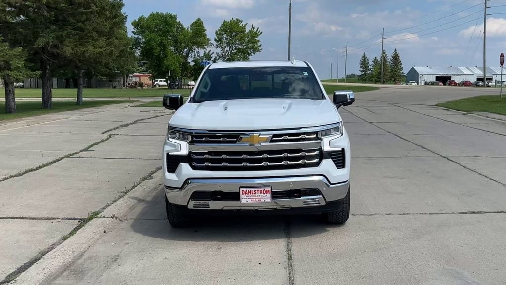 2026 Chevrolet Silverado 1500 LTZ - Photo 3
