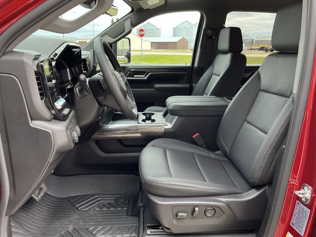 2026 Chevrolet Silverado 3500 HD LTZ - Photo 11