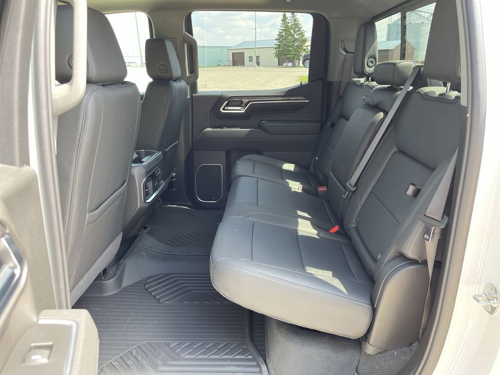 2026 Chevrolet Silverado 1500 LTZ - Photo 23