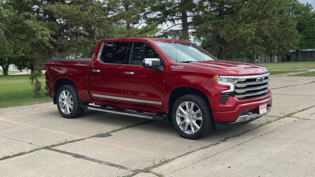 Used 2023 Chevrolet Silverado 1500 High Country with VIN 1GCUDJE86PZ160206 for sale in Oslo, Minnesota