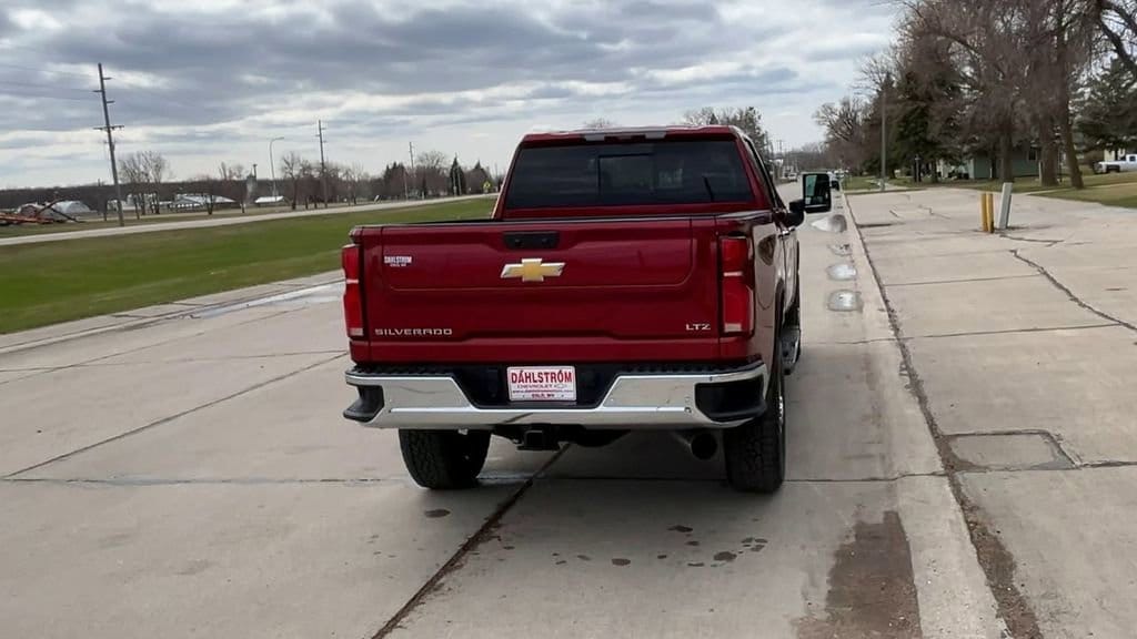 2026 Chevrolet Silverado 3500 HD LTZ - Photo 7